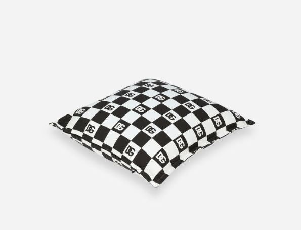 BLK/WHT PILLOW - D&G0036