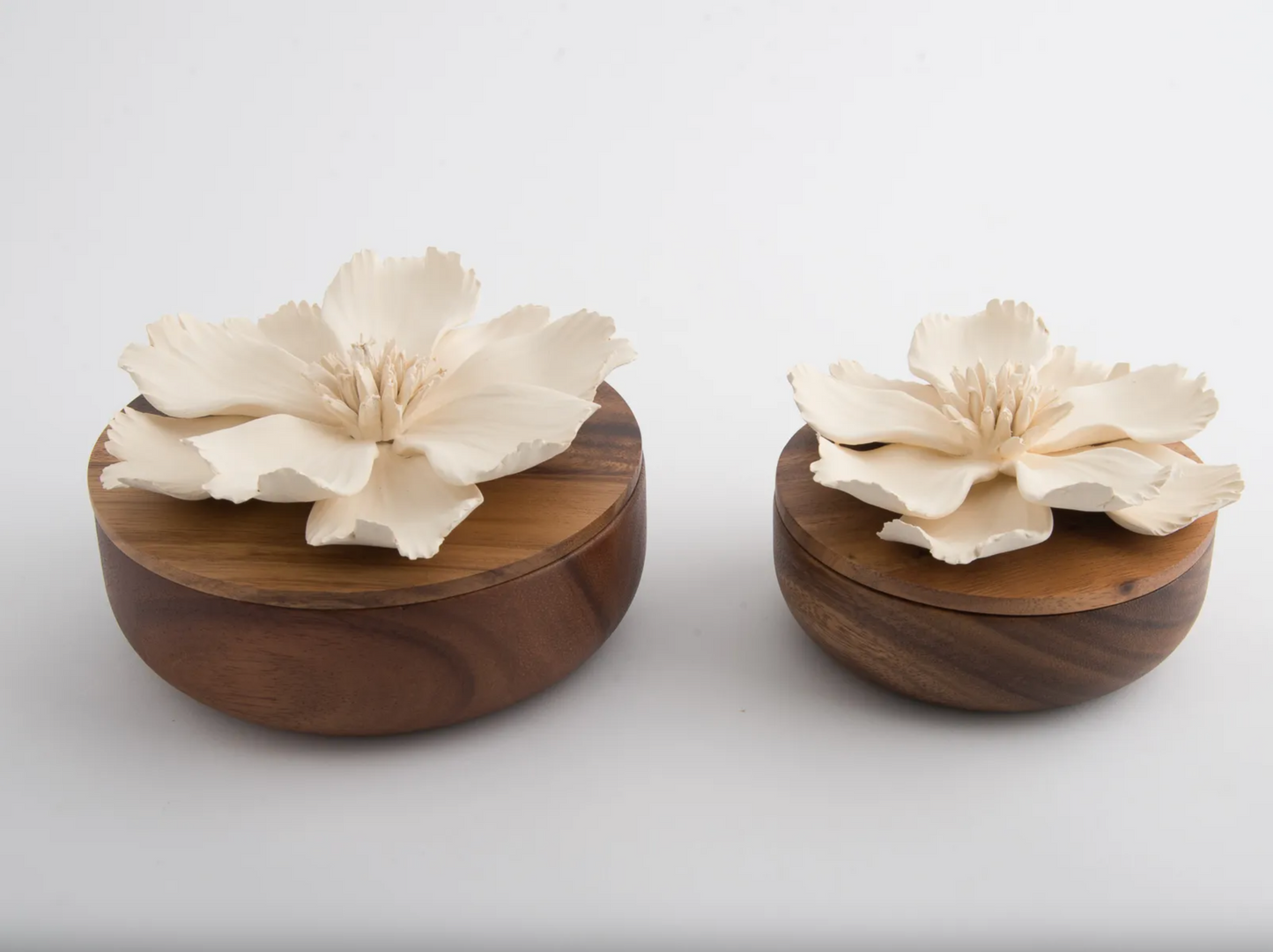 Magnolia Box w/ Porcelain Flower - Cream Small