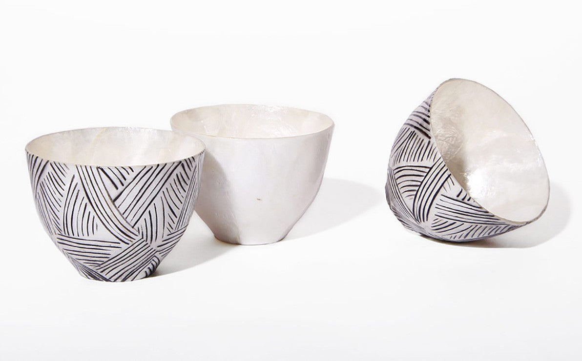 Graphic Black Pattern Mother of Pearl Cup