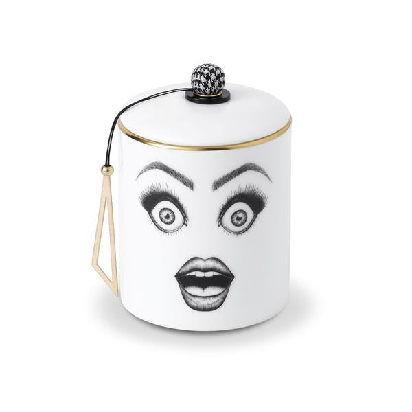 THE PERFORMER SCENTED CANDLE