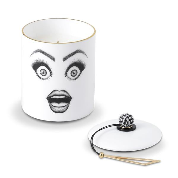 THE PERFORMER SCENTED CANDLE