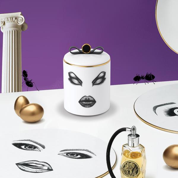 THE PRIMA DONNA SCENTED CANDLE